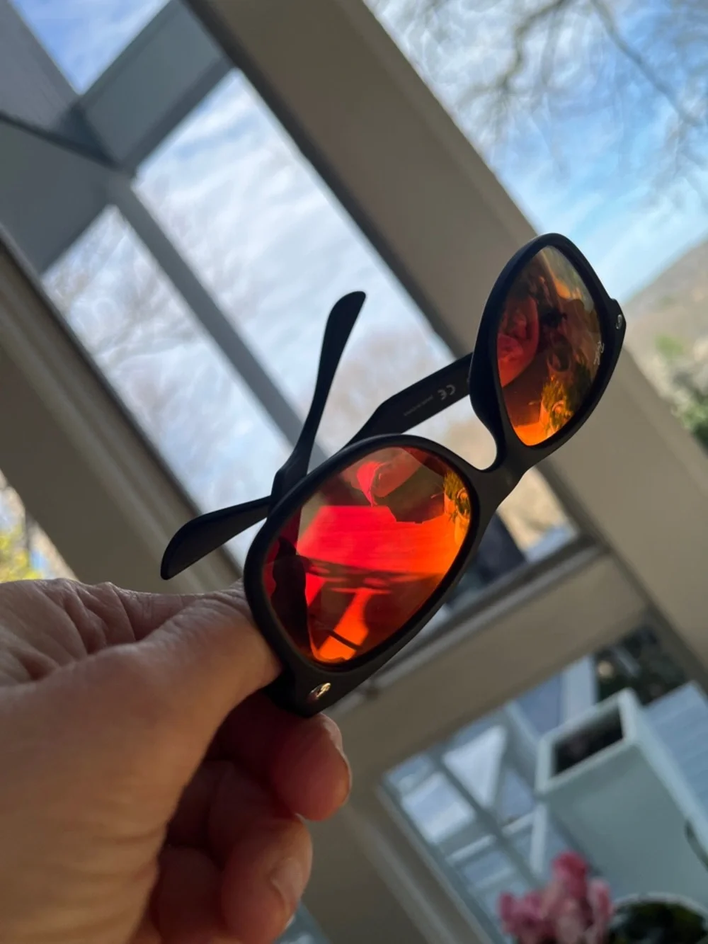 Ray-Ban Black Frame Sunglasses with Pink-Red Mirrored Lenses